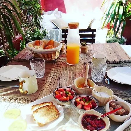 Bed & Breakfast La Maison Perchee Aigues-Mortes