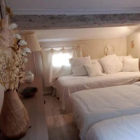 La Maison Perchee *